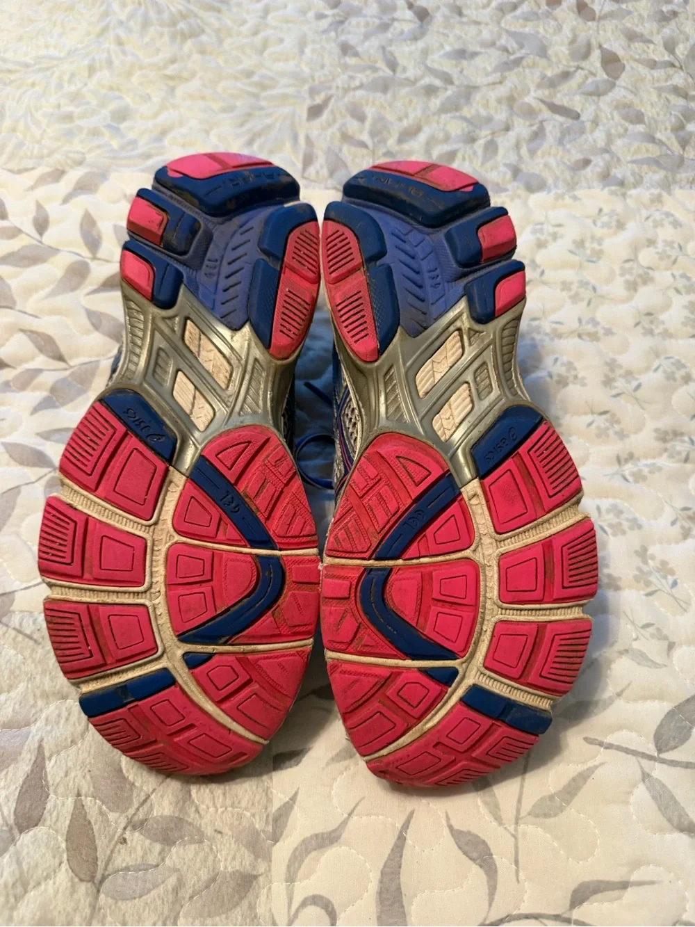 ASICS GT-1000 Gray and Blue Women's Athletic Running Shoes with Pink Logo